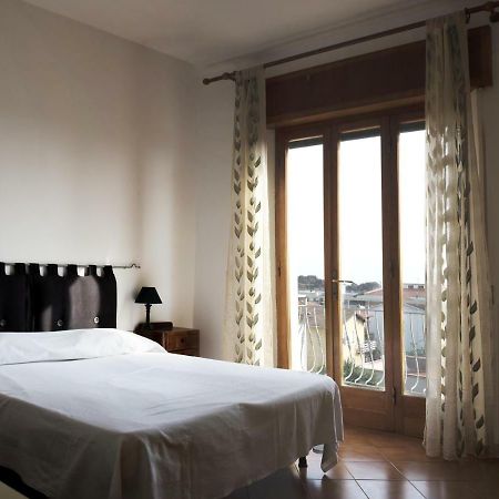 A Due Passi Dal Mare Apartment กัสตีลยอนเชลโล ภายนอก รูปภาพ